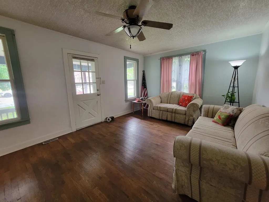 420 N Jefferson Avenue Wellington KS 67152
