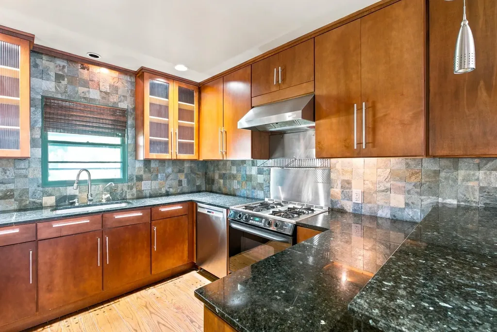 64 S Stratford Road Eastborough KS 67207-1019