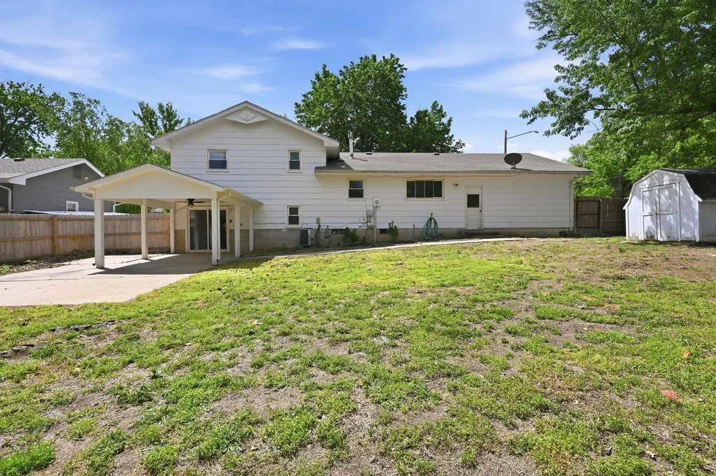 800 E Sunrise Derby KS 67037
