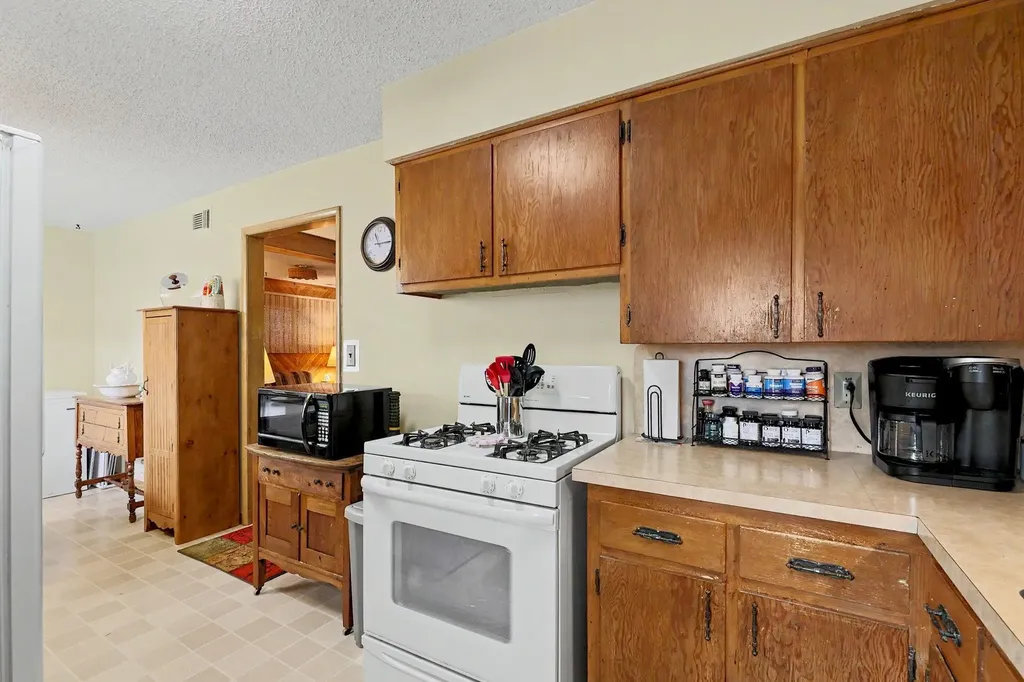 1819 W Leonard Court El Dorado KS 67042