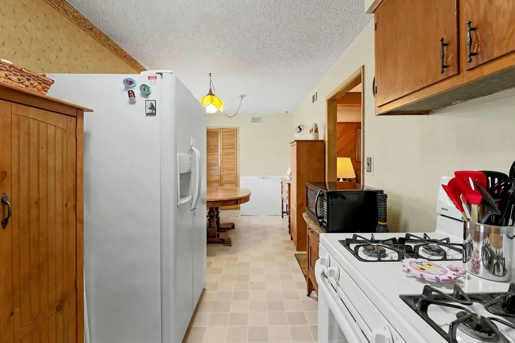 1819 W Leonard Court El Dorado KS 67042