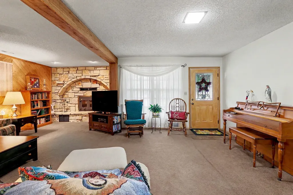 1819 W Leonard Court El Dorado KS 67042