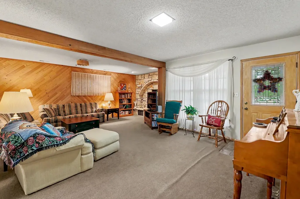1819 W Leonard Court El Dorado KS 67042
