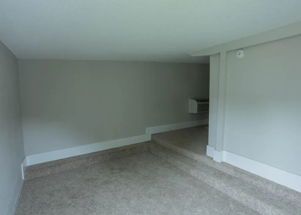 1424 E 1st Street Winfield KS 67156