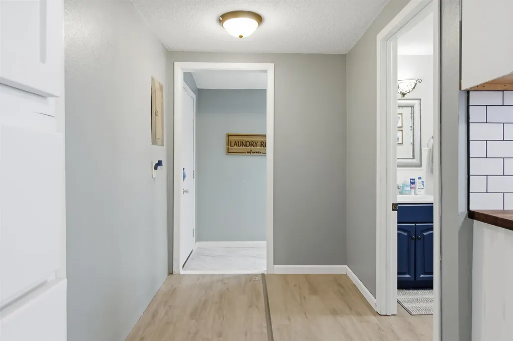 121 SE 5th Newton KS 67114