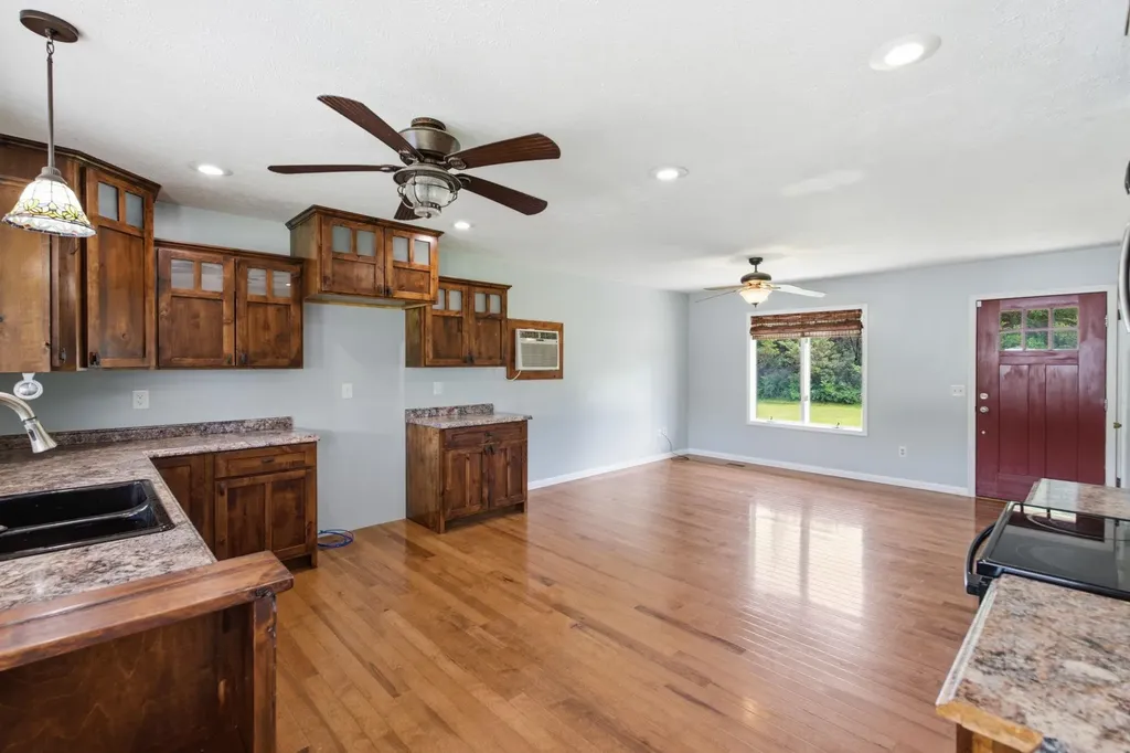12218 SW 130th Street Augusta KS 67010