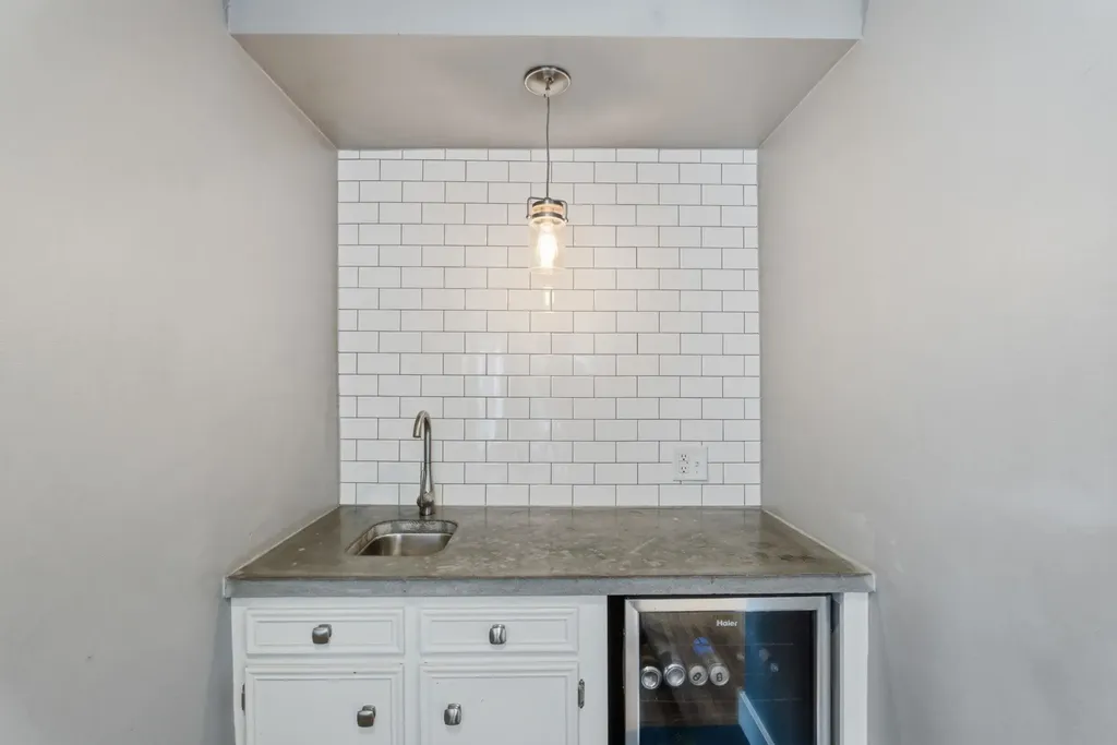 4701 E Lewis Wichita KS 67218
