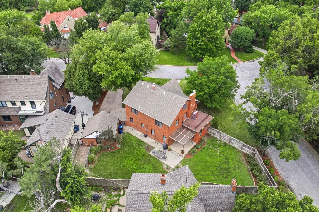 4701 E Lewis Wichita KS 67218