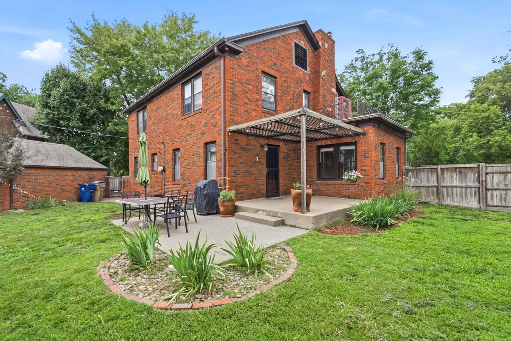 4701 E Lewis Wichita KS 67218