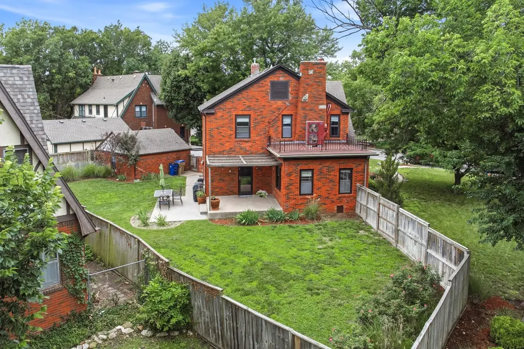 4701 E Lewis Wichita KS 67218