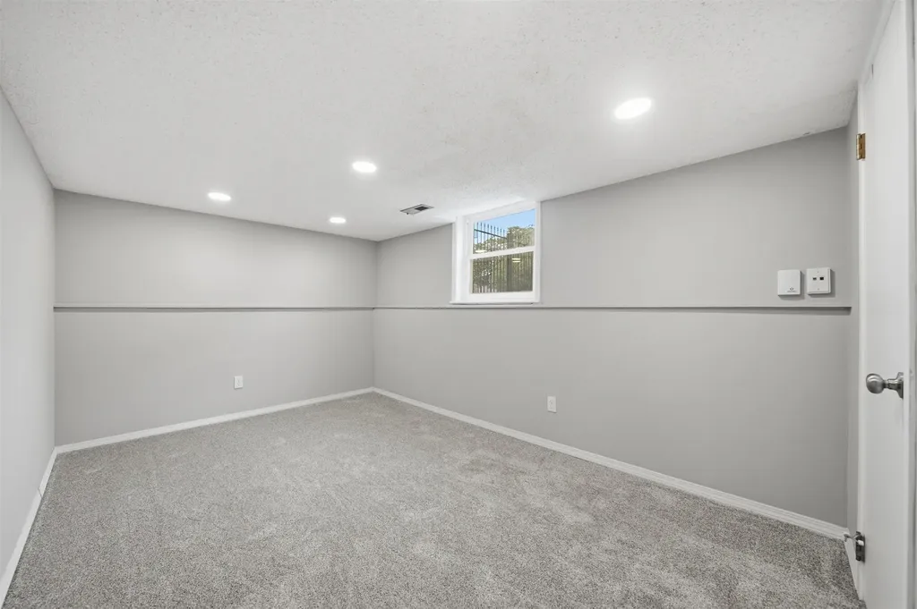 1401 S Fieldcrest Wichita KS 67209