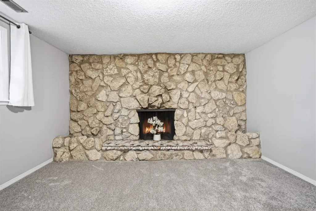 1401 S Fieldcrest Wichita KS 67209