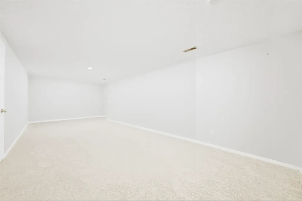1401 S Fieldcrest Wichita KS 67209