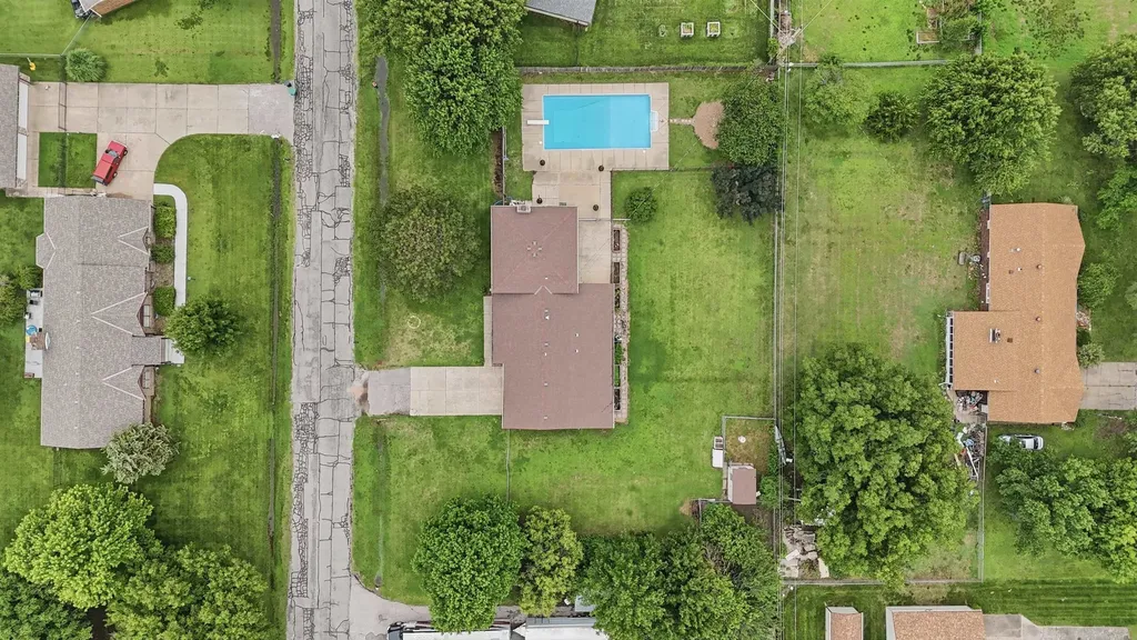 1401 S Fieldcrest Wichita KS 67209
