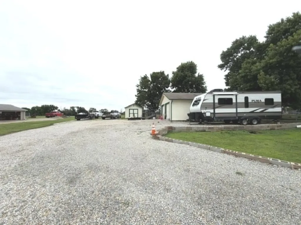 10101 E 106th Street S Mulvane KS 67110