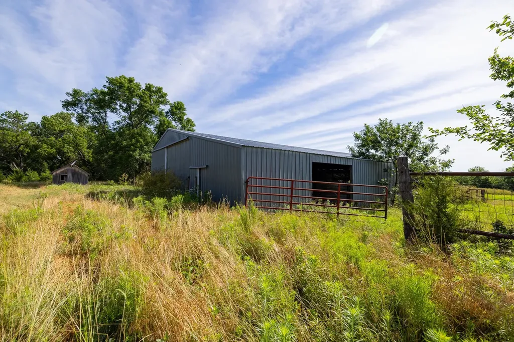 1768 Road Howard KS 67349