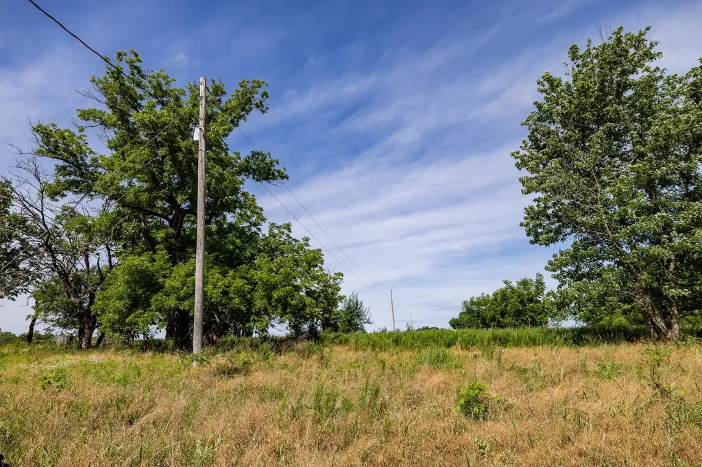 1768 Road Howard KS 67349