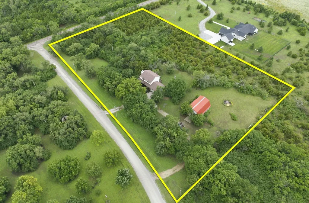 5941 SW Lago Circle Augusta KS 67010