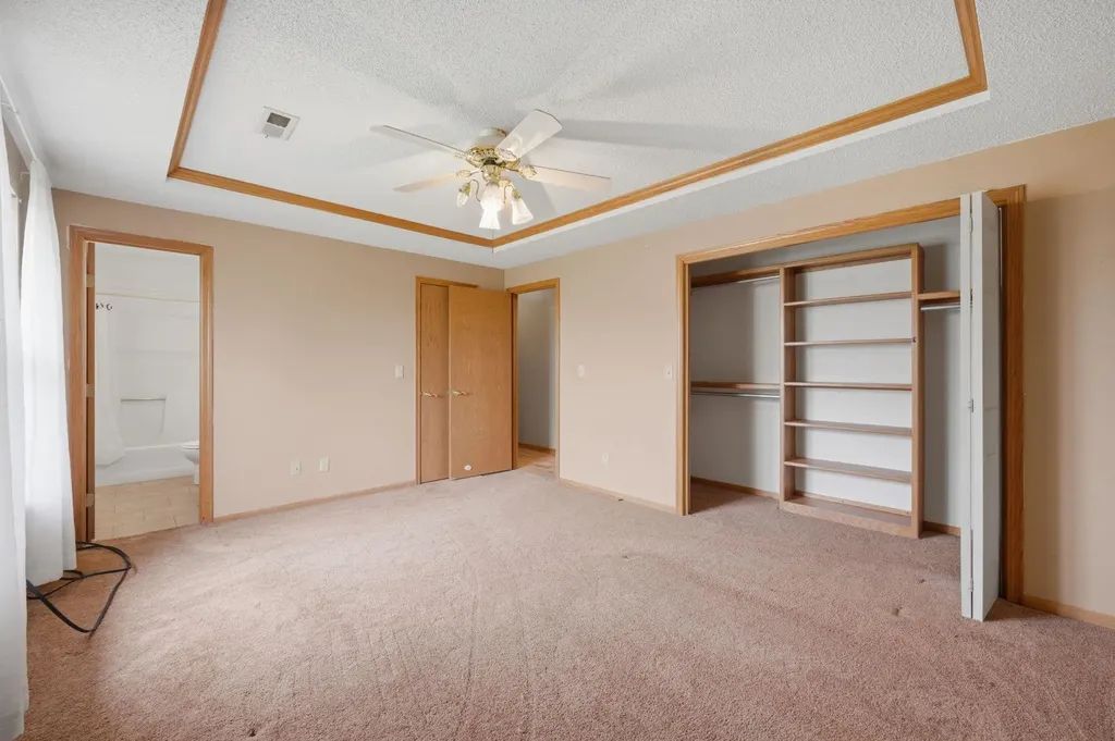 5941 SW Lago Circle Augusta KS 67010