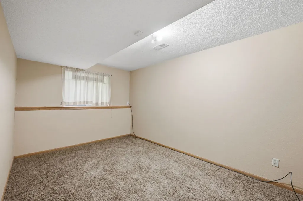 5941 SW Lago Circle Augusta KS 67010
