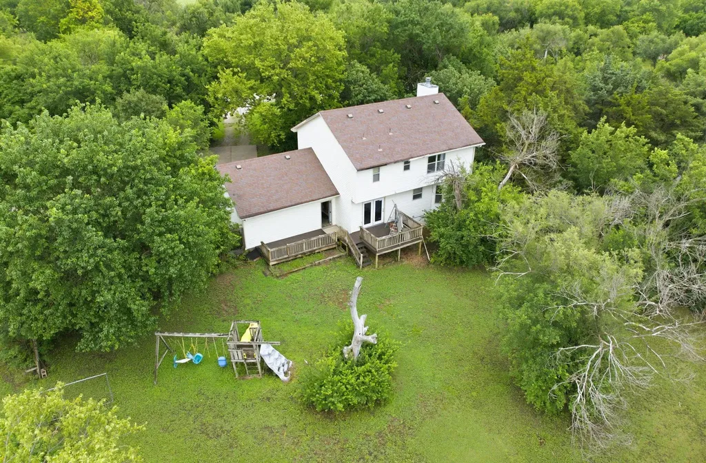 5941 SW Lago Circle Augusta KS 67010