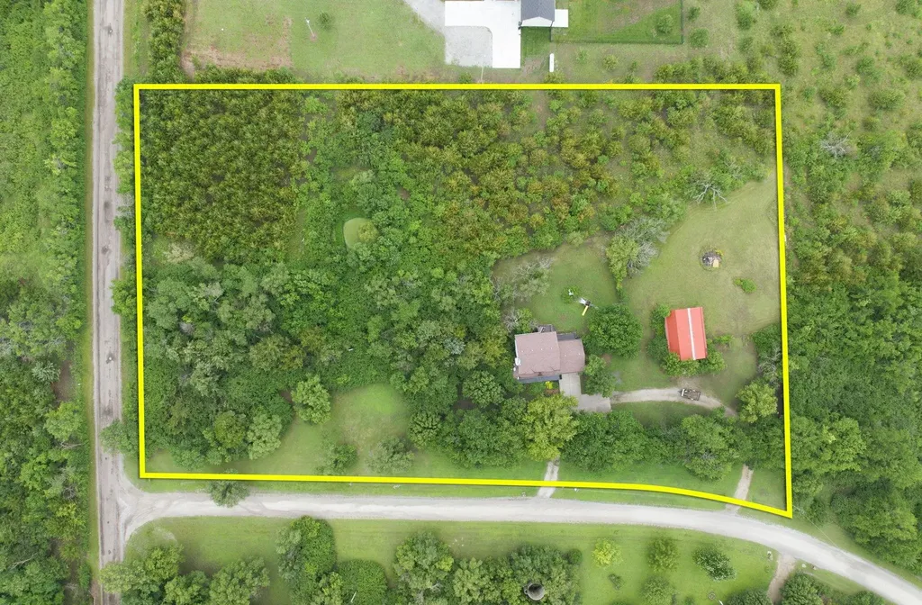 5941 SW Lago Circle Augusta KS 67010
