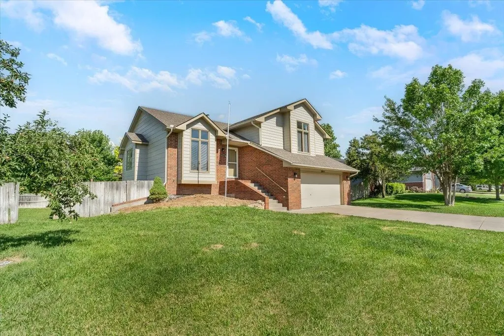 2014 N Grace Avenue Court Andover KS 67002-9597