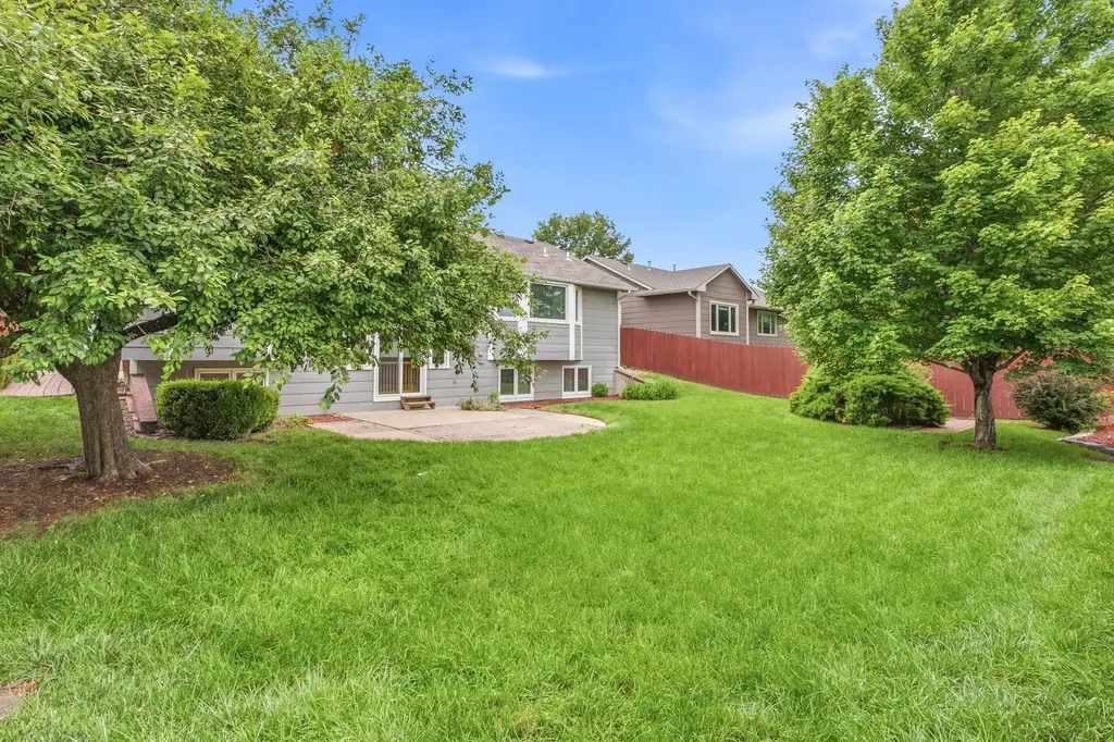821 N Cedar Park Wichita KS 67235