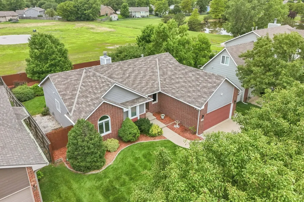 821 N Cedar Park Wichita KS 67235