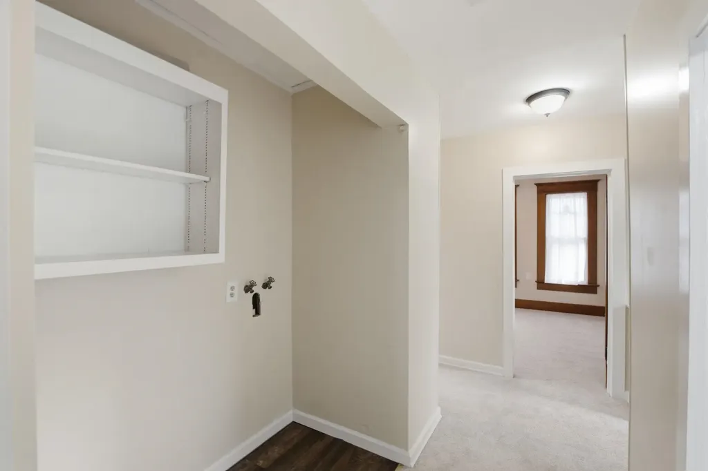 118 Harrison Newton KS 67114