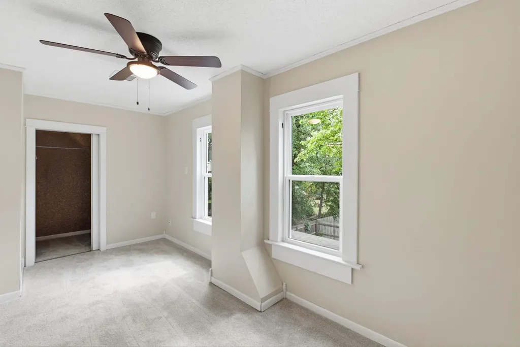 118 Harrison Newton KS 67114