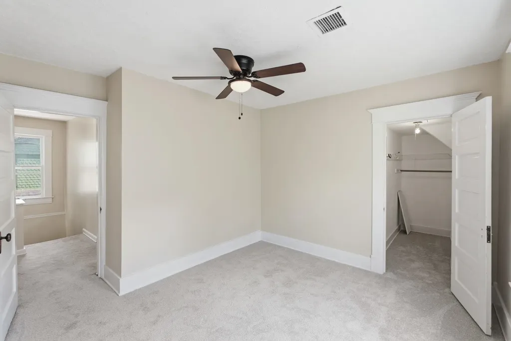 118 Harrison Newton KS 67114
