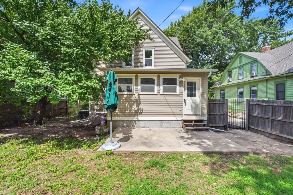 118 Harrison Newton KS 67114