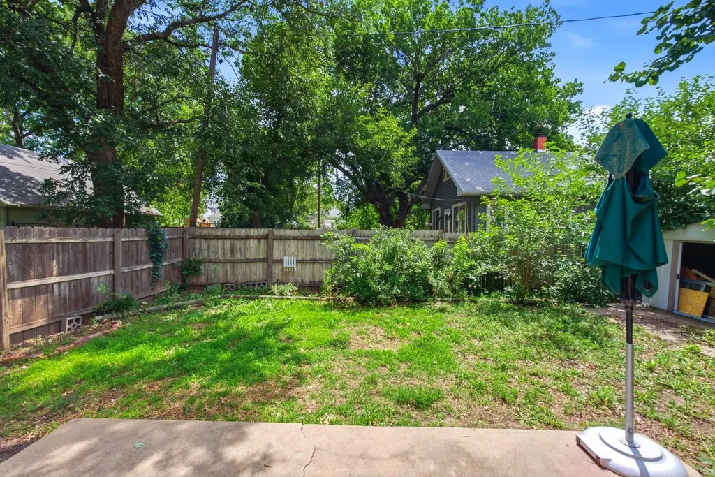118 Harrison Newton KS 67114