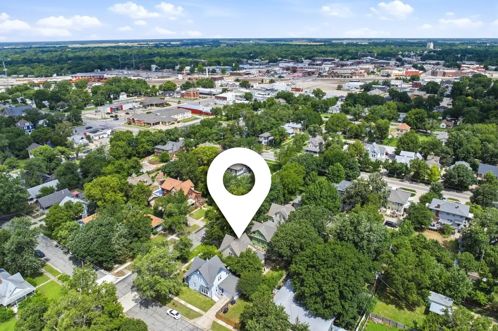 118 Harrison Newton KS 67114