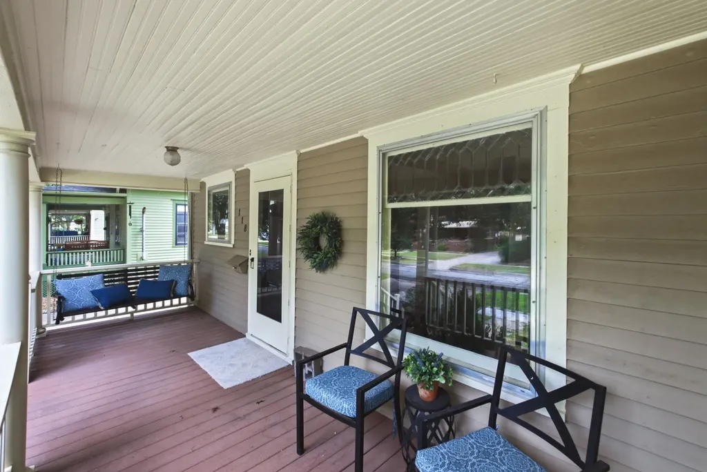 118 Harrison Newton KS 67114