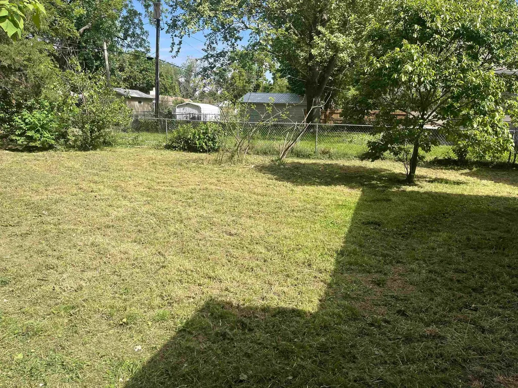 1509 N 2nd Arkansas City KS 67005