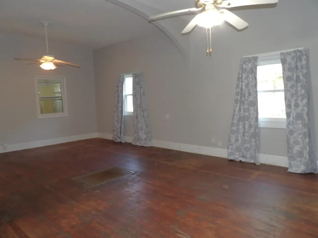 1509 N 2nd Arkansas City KS 67005