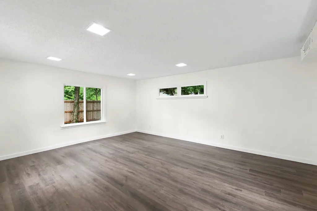 629 N Ridgewood Drive Wichita KS 67208