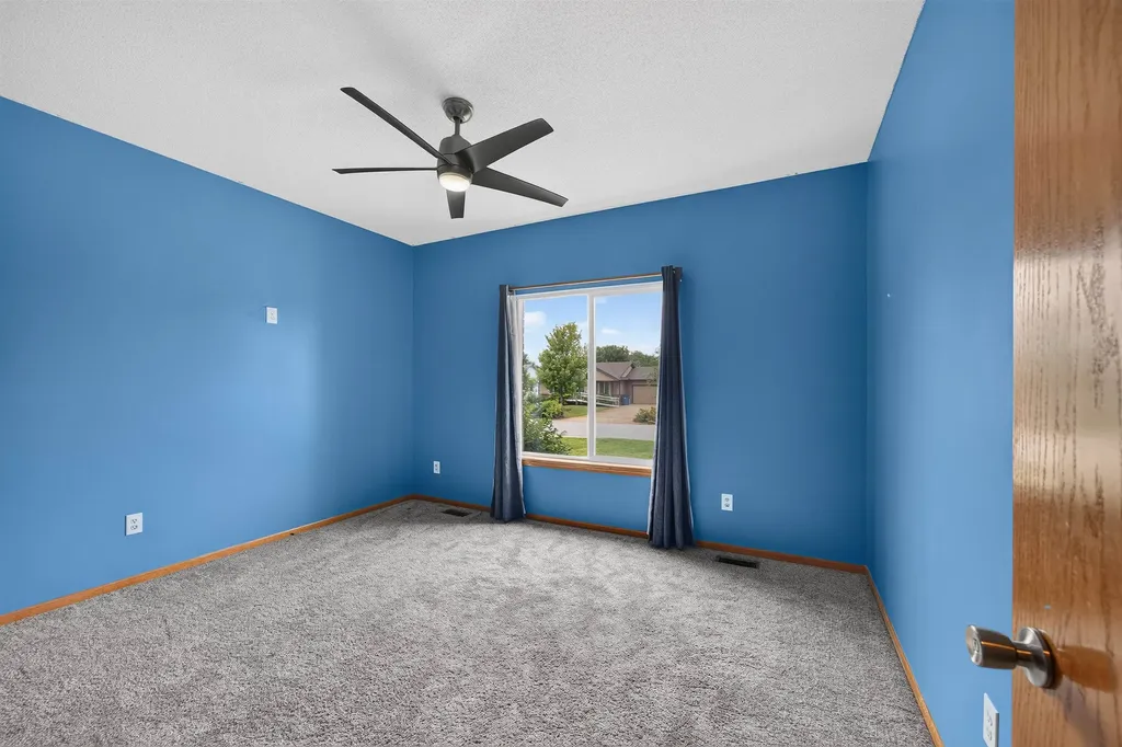 620 S Stoneridge Valley Center KS 67417