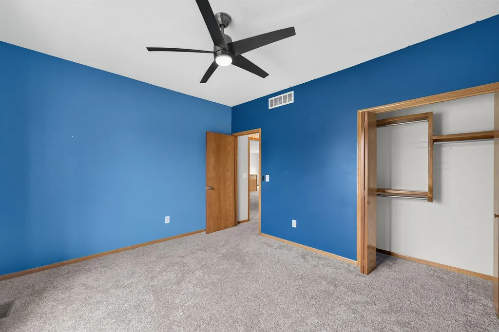620 S Stoneridge Valley Center KS 67417
