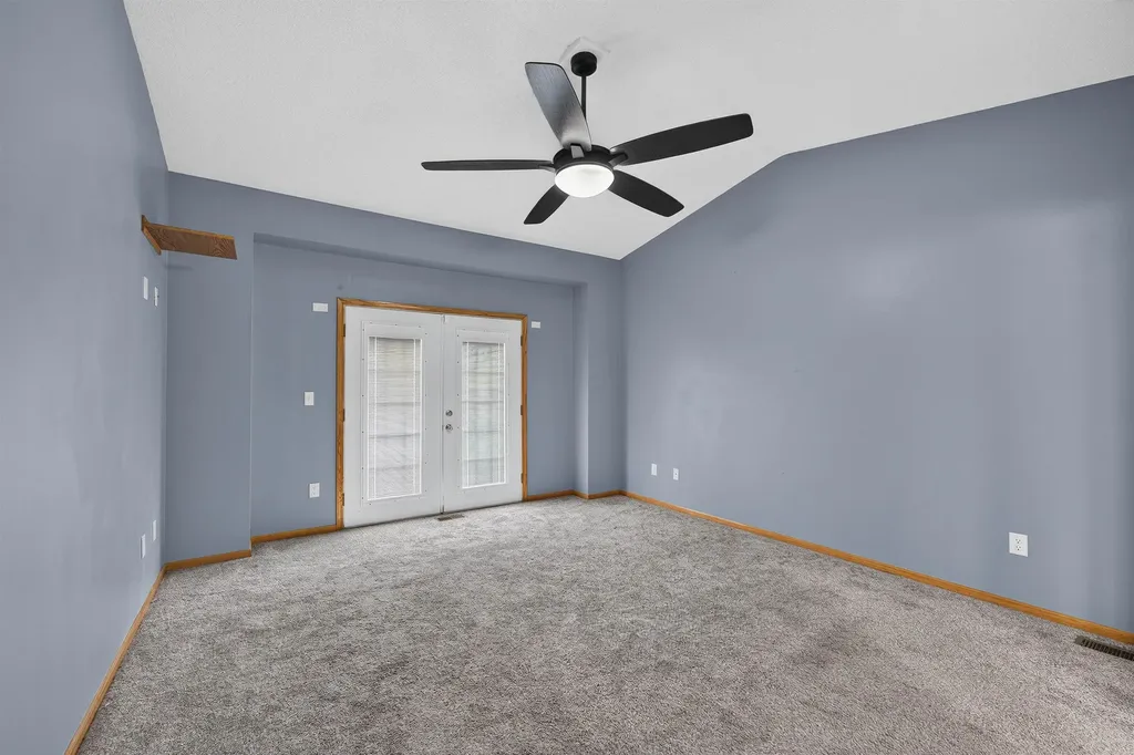 620 S Stoneridge Valley Center KS 67417