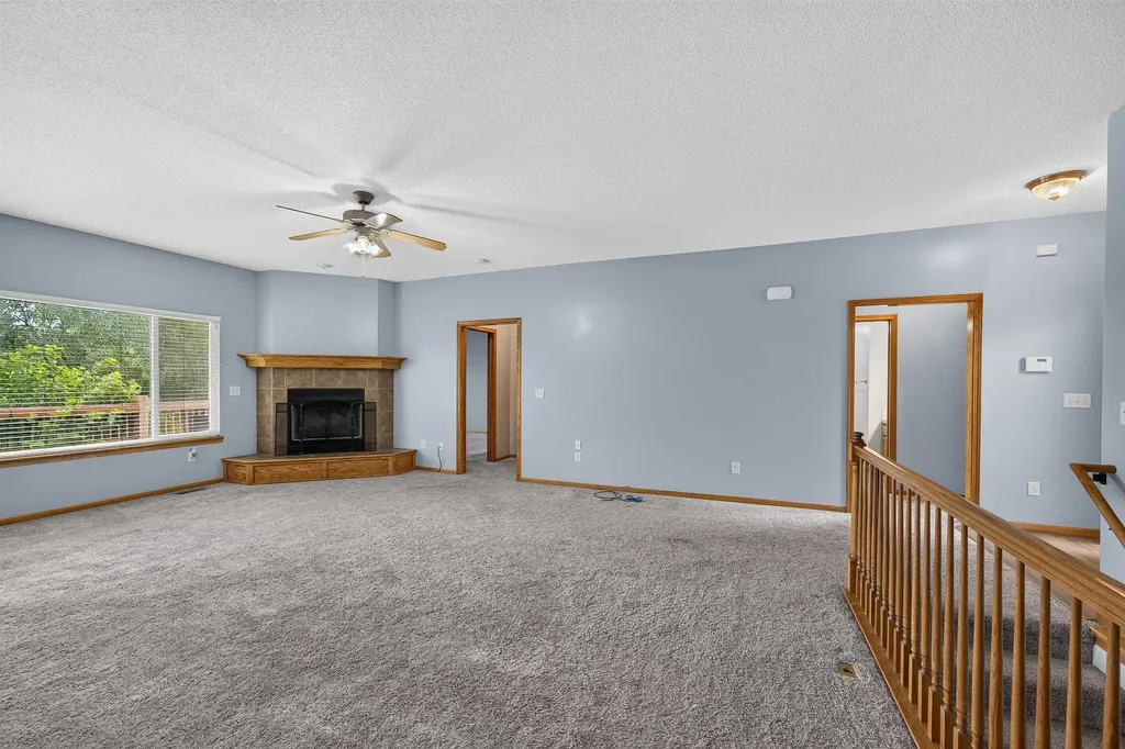 620 S Stoneridge Valley Center KS 67417