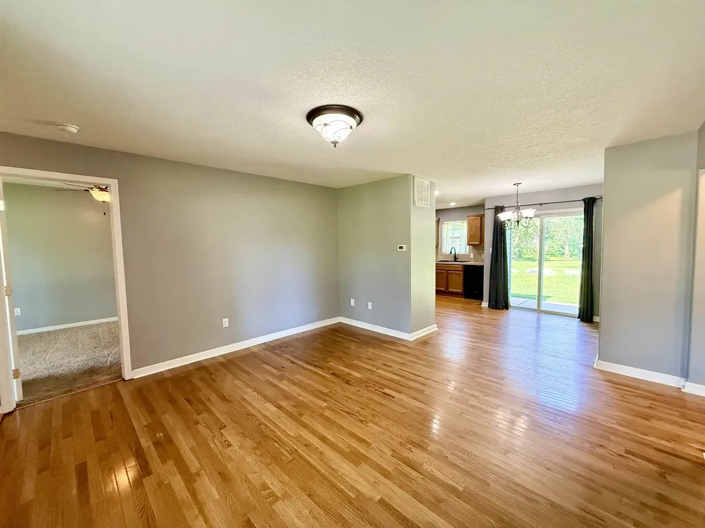 714 N Doris Street Wichita KS 67212