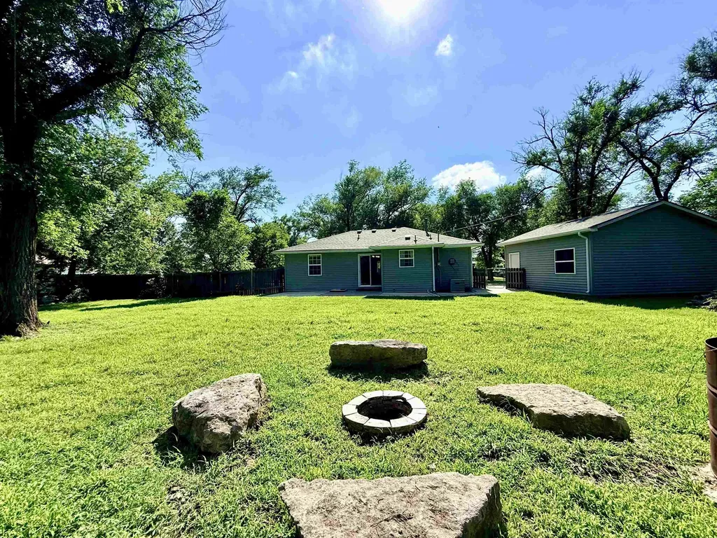 714 N Doris Street Wichita KS 67212