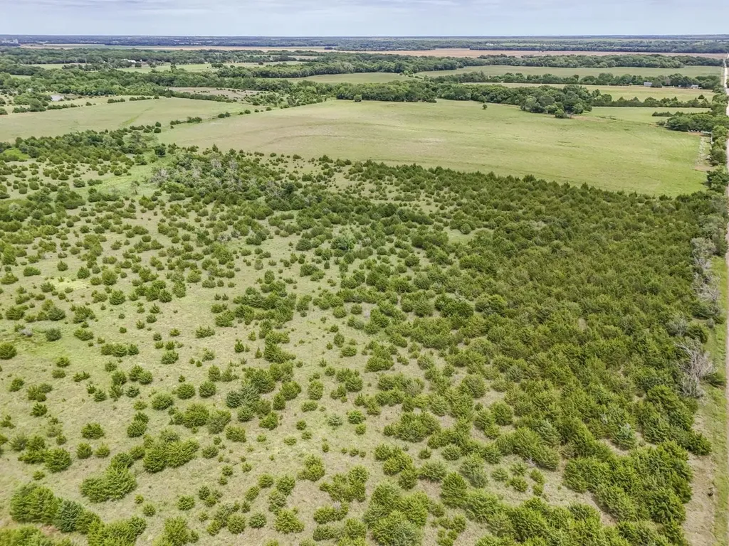 20+/- Acres At 12th & 51st Road Douglass KS 67039