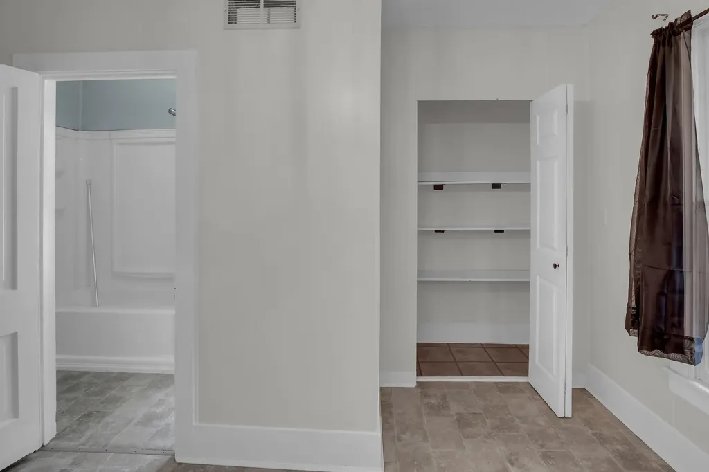 209 E Amos Hesston KS 67062
