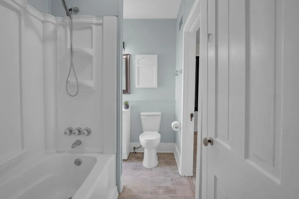 209 E Amos Hesston KS 67062