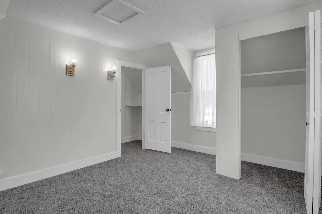 209 E Amos Hesston KS 67062