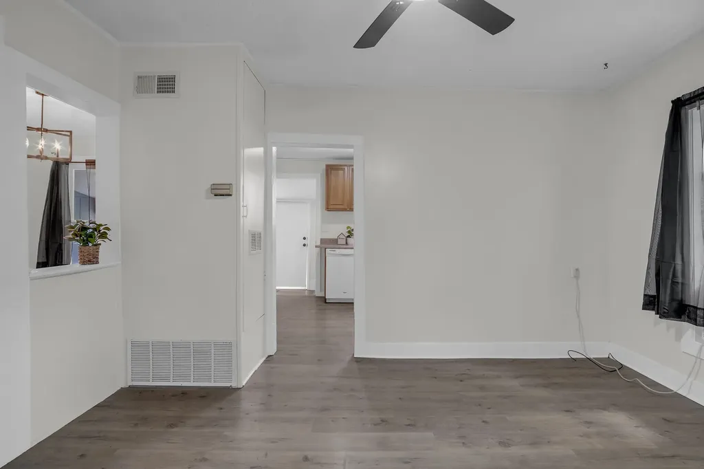 209 E Amos Hesston KS 67062